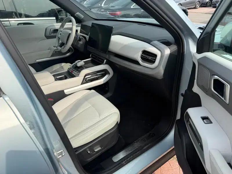Titanium 3 2025 Model 501KM AWD Ultra Edition — миниатюра 6