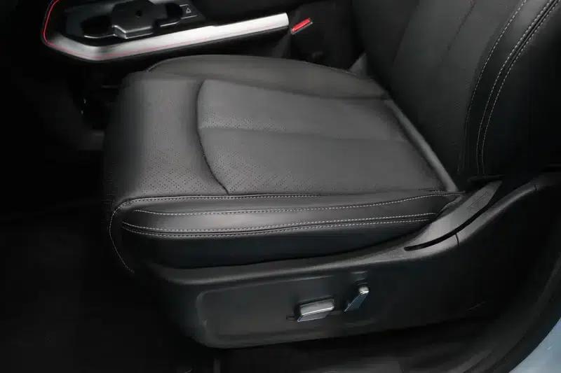 Titanium 3 2025 Model 501KM AWD Ultra Edition — миниатюра 13