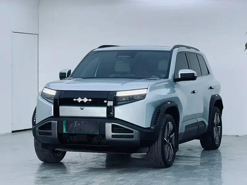 Titanium 3 2025 Model 501KM AWD Ultra Edition — миниатюра 1