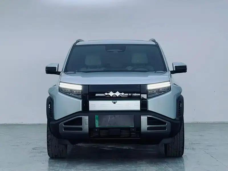 Titanium 3 2025 Model 501KM AWD Ultra Edition — миниатюра 2