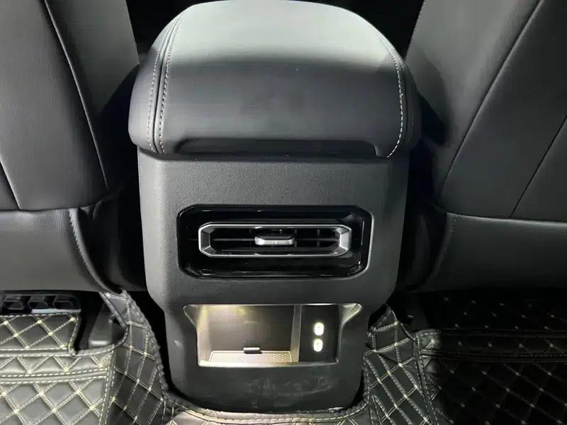 212 T01 2024 Model 2.0T Changfeng Edition — миниатюра 12