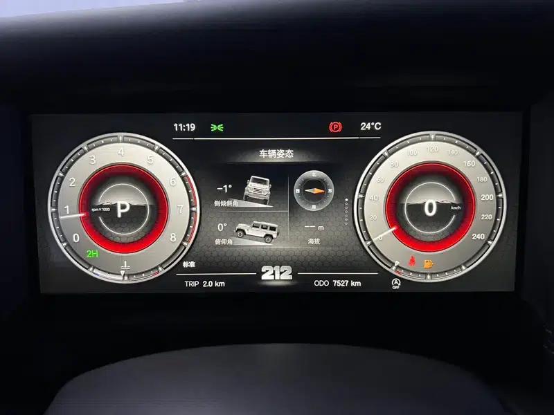 212 T01 2024 Model 2.0T Changfeng Edition — миниатюра 16