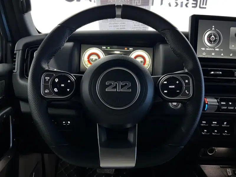 212 T01 2024 Model 2.0T Changfeng Edition — миниатюра 17