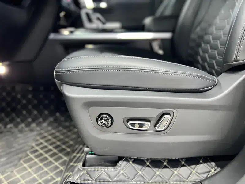212 T01 2024 Model 2.0T Changfeng Edition — миниатюра 20