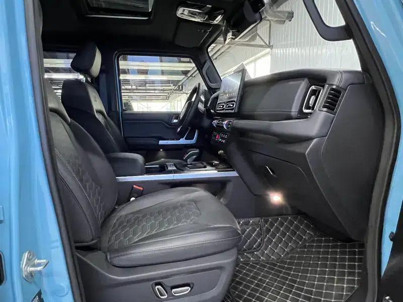 212 T01 2024 Model 2.0T Changfeng Edition — миниатюра 10