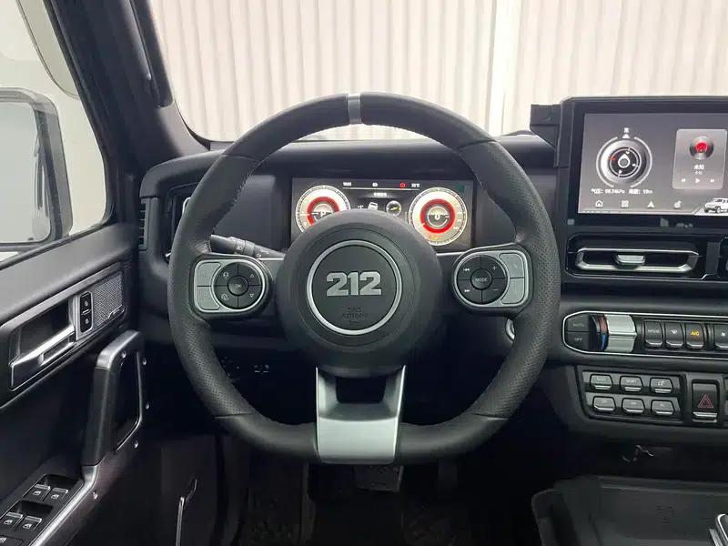 212 T01 2024 Explorer 2.0T — миниатюра 16