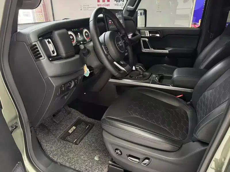 212 T01 2024 Explorer 2.0T — миниатюра 8