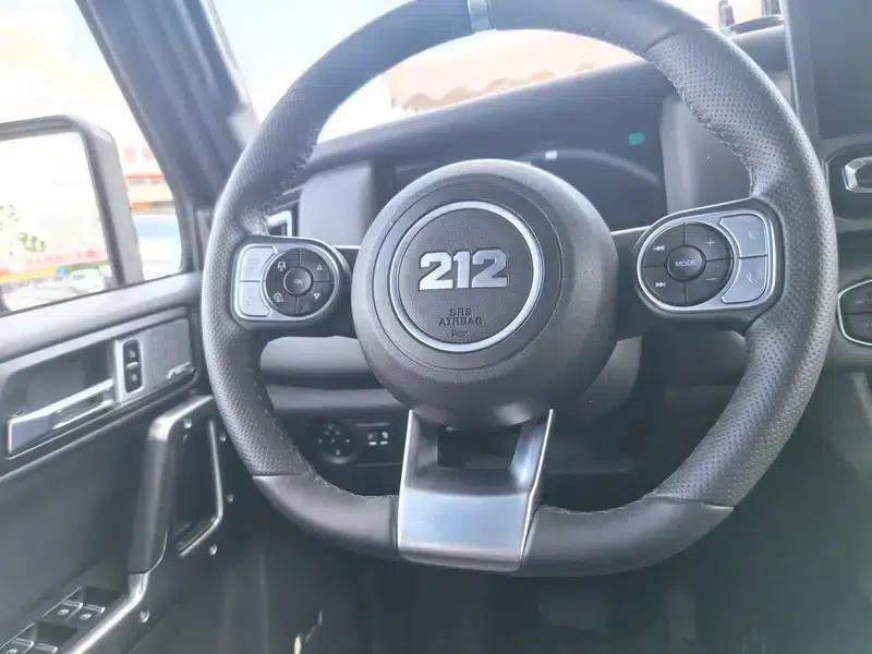 212 T01 2024 Explorer 2.0T — миниатюра 12