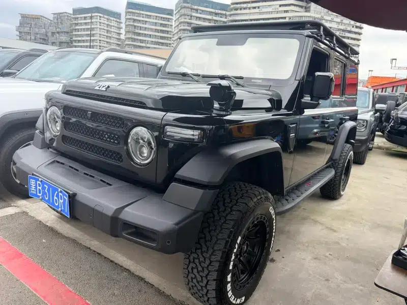 212 T01 2024 Model 2.0T Mechanic — миниатюра 1