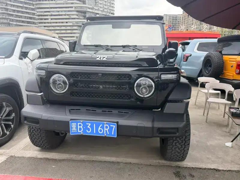 212 T01 2024 Model 2.0T Mechanic — миниатюра 2