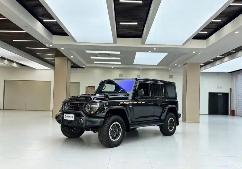 212 T01 2024 Model 2.0T Changfeng Edition — миниатюра 1