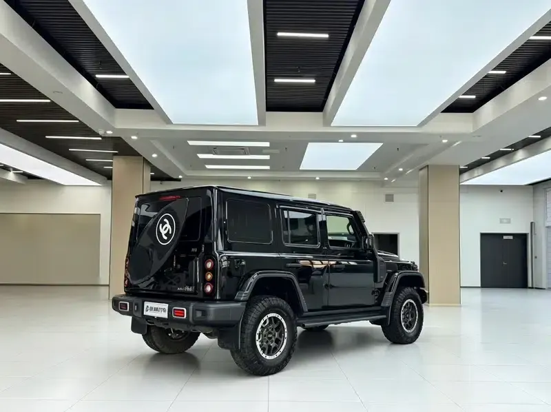 212 T01 2024 Model 2.0T Changfeng Edition — миниатюра 5