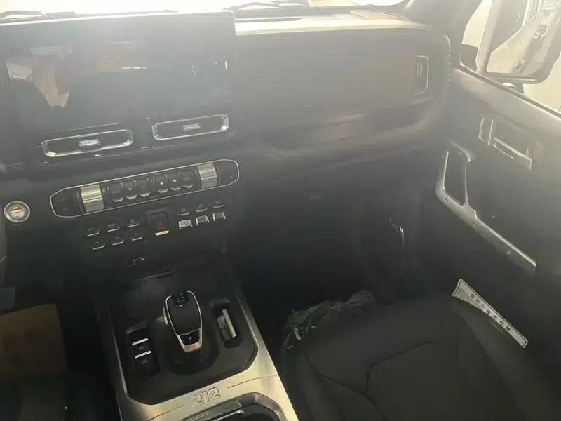 212 T01 2024 Explorer 2.0T — миниатюра 13