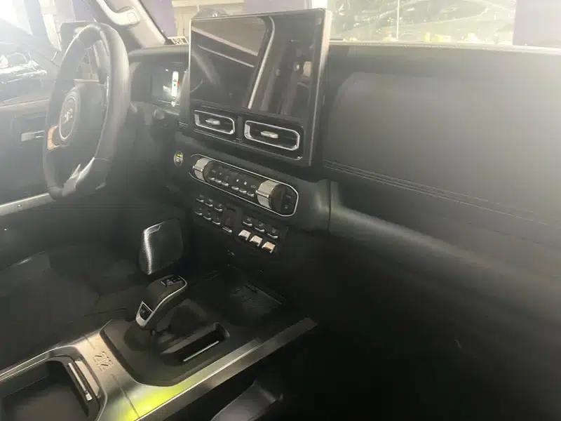 212 T01 2024 Explorer 2.0T — миниатюра 15