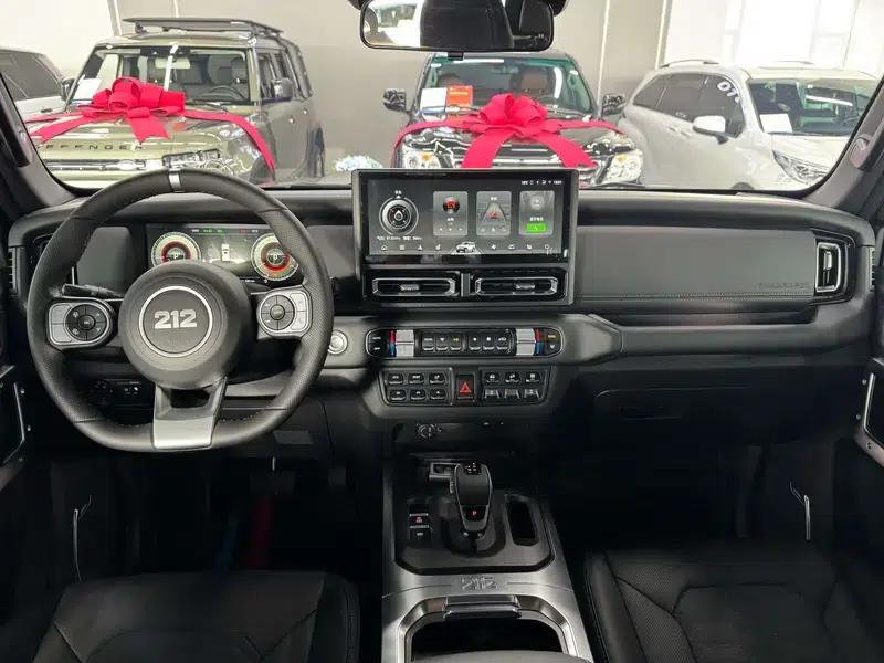 212 T01 2024 Model 2.0T Changfeng Edition — миниатюра 7