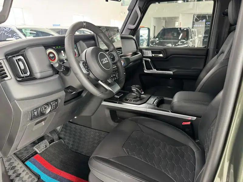 212 T01 2024 Model 2.0T Changfeng Edition — миниатюра 8