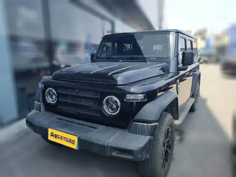 212 T01 2024 Model 2.0T Mechanic — миниатюра 1