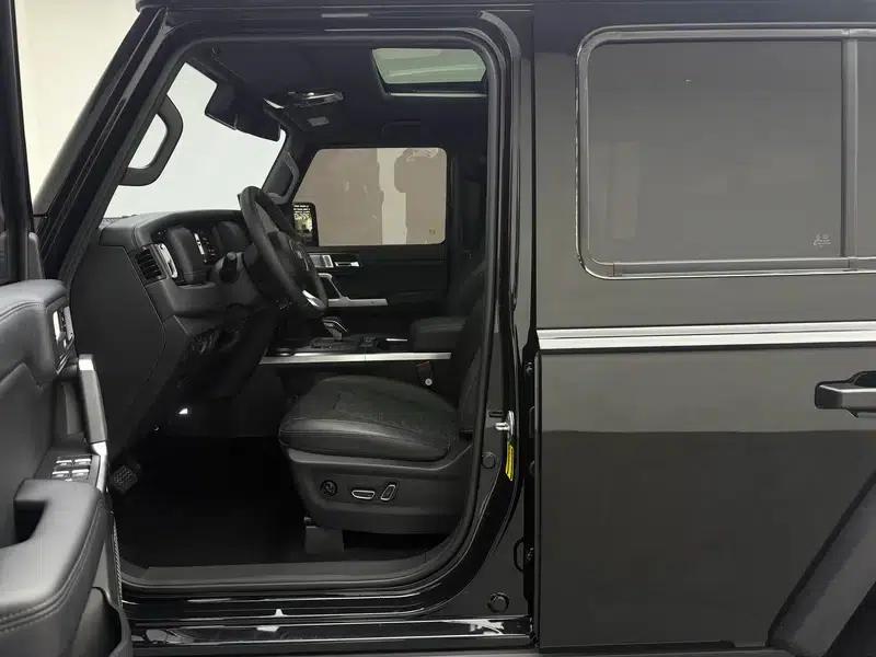 212 T01 2024 Explorer 2.0T — миниатюра 17