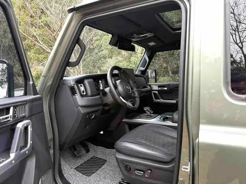 212 T01 2024 Explorer 2.0T — миниатюра 8