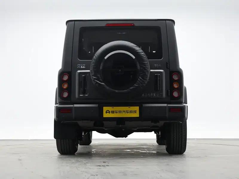 212 T01 2024 Model 2.0T Mechanic — миниатюра 6