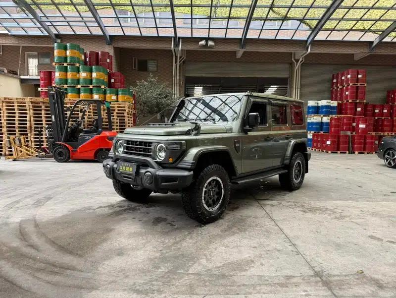 212 T01 2024 Model 2.0T Changfeng Edition — миниатюра 1