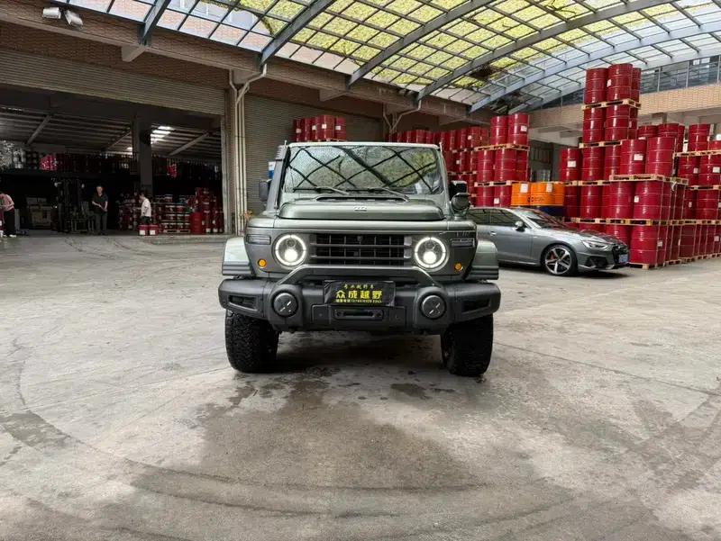 212 T01 2024 Model 2.0T Changfeng Edition — миниатюра 2