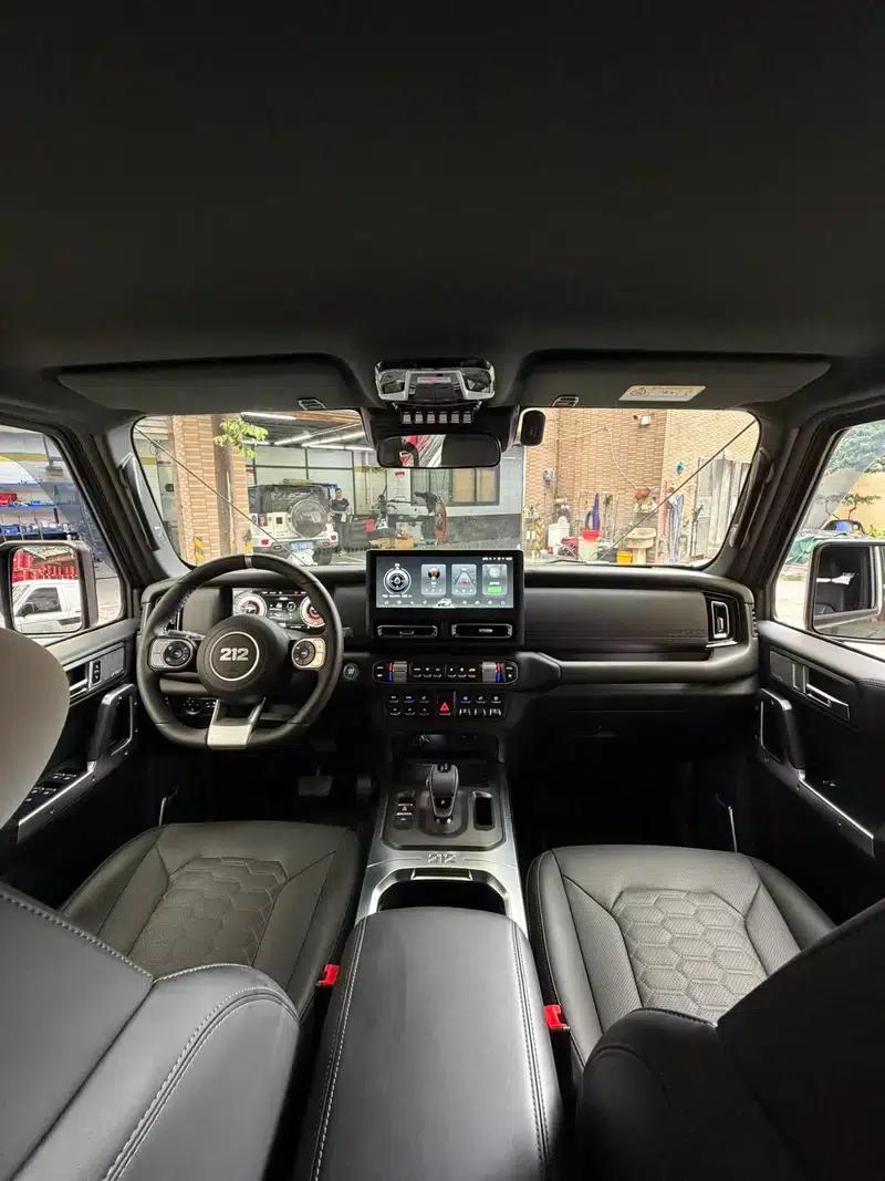 212 T01 2024 Model 2.0T Changfeng Edition — миниатюра 10
