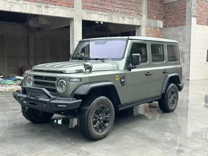 212 T01 2024 Model 2.0T Mechanic — миниатюра 1