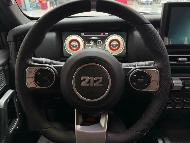 212 T01 2024 Explorer 2.0T — миниатюра 13