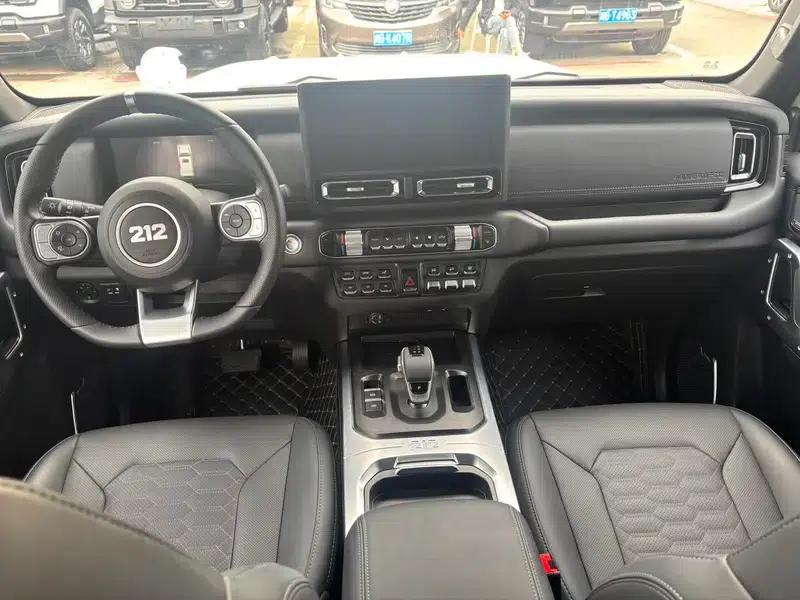 212 T01 2024 Explorer 2.0T — миниатюра 8