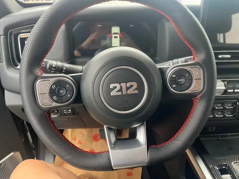 212 T01 2024 Model 2.0T Mechanic — миниатюра 14