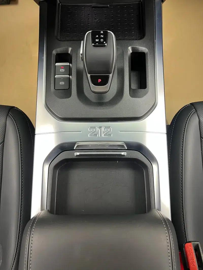 212 T01 2025 Model 2.0T Inspector Upgrade Edition — миниатюра 10