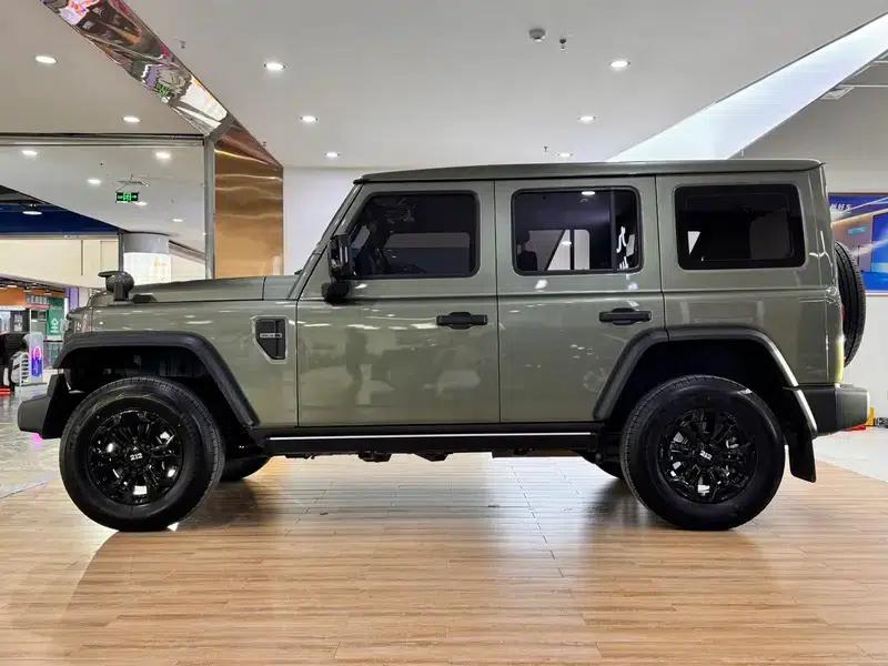 212 T01 2024 Explorer 2.0T — миниатюра 4