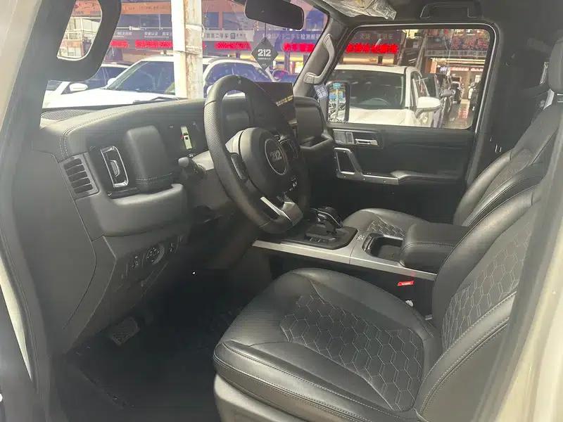 212 T01 2024 Model 2.0T Mechanic — миниатюра 17