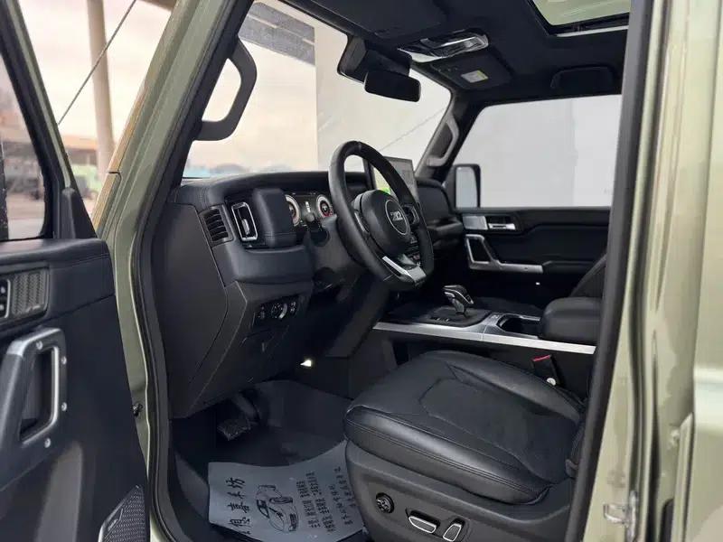 212 T01 2024 Explorer 2.0T — миниатюра 17