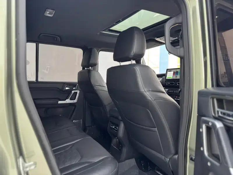 212 T01 2024 Explorer 2.0T — миниатюра 19