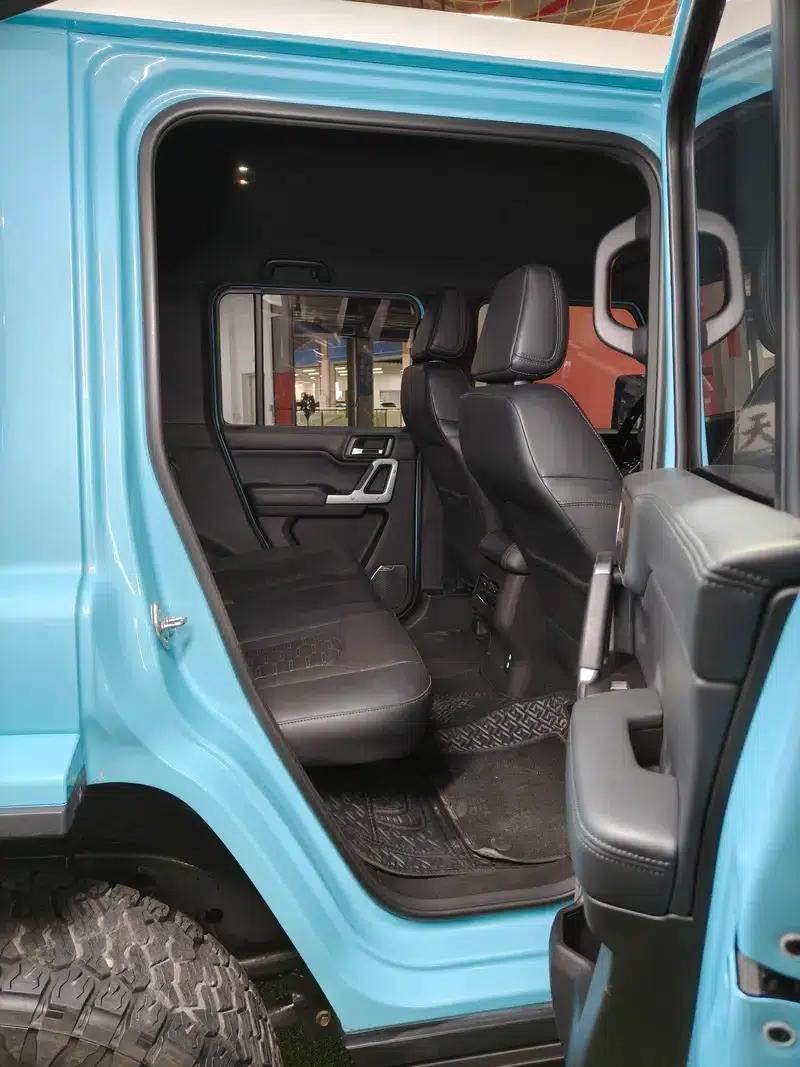 212 T01 2024 Model 2.0T Changfeng Edition — миниатюра 14