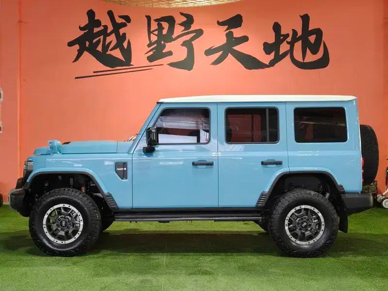 212 T01 2024 Model 2.0T Changfeng Edition — миниатюра 4