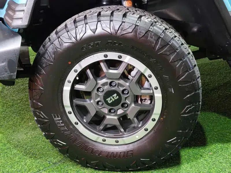 212 T01 2024 Model 2.0T Changfeng Edition — миниатюра 8