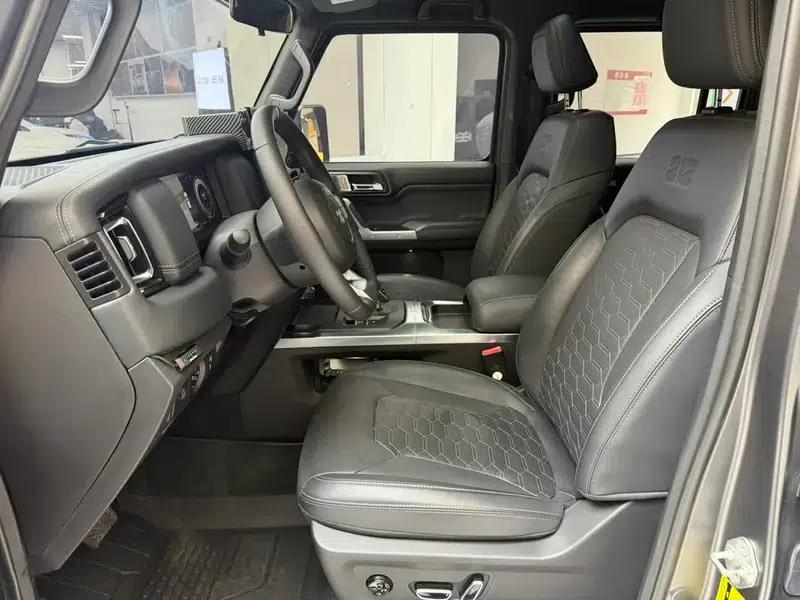 212 T01 2024 Explorer 2.0T — миниатюра 18