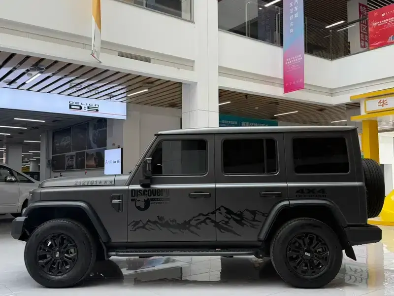 212 T01 2024 Explorer 2.0T — миниатюра 4