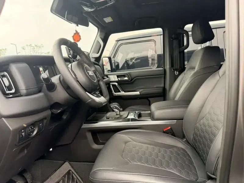 212 T01 2024 Explorer 2.0T — миниатюра 13
