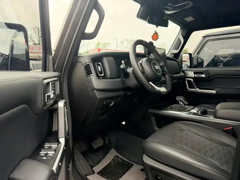 212 T01 2024 Explorer 2.0T — миниатюра 15
