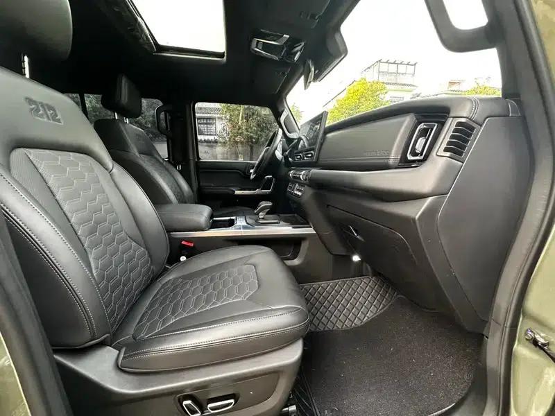 212 T01 2024 Explorer 2.0T — миниатюра 33
