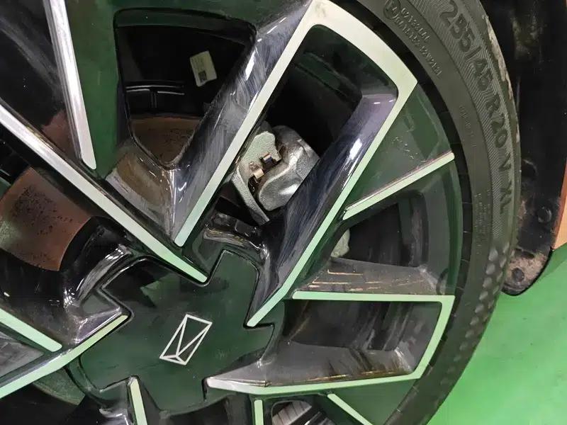 Avita 06T 2026 Elite Dual Motor Pure Electric Version — миниатюра 24