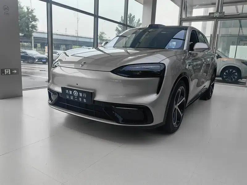 Wenjie M6 2026 Pure Electric Max+ Long Range Edition — миниатюра 1