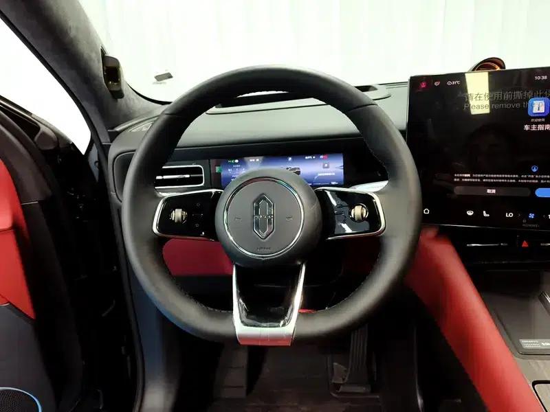Wenjie M6 2026 Range Extended Max+ 4WD Version — миниатюра 16