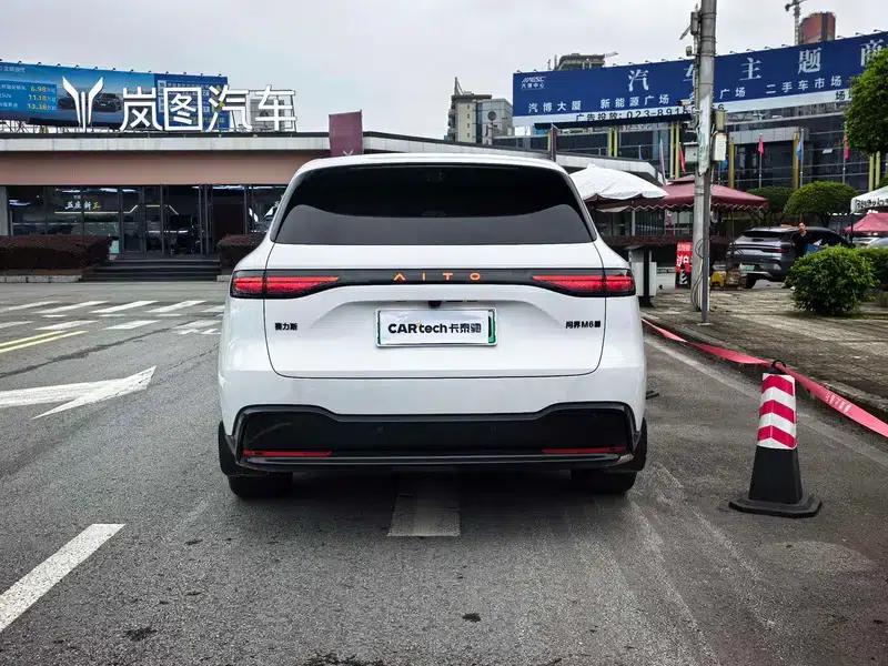 Wenjie M6 2026 Pure Electric Max+ Long Range Edition — миниатюра 6