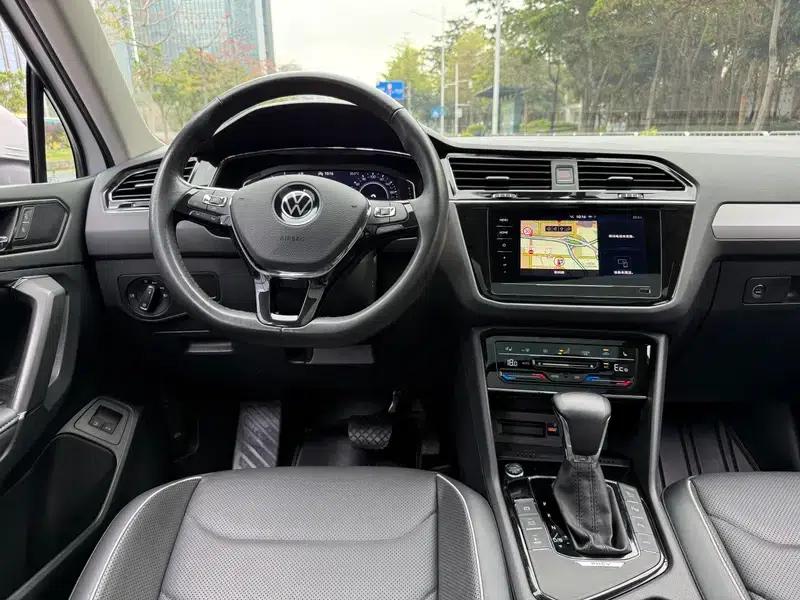 Tiguan L PHEV 2021 1.4T Plug-in Hybrid Flagship Edition — миниатюра 17
