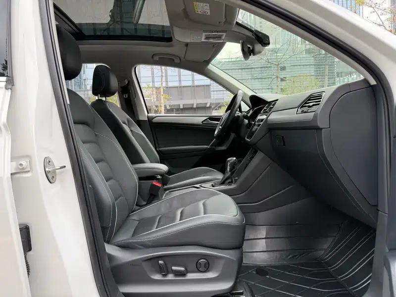 Tiguan L PHEV 2021 1.4T Plug-in Hybrid Flagship Edition — миниатюра 20